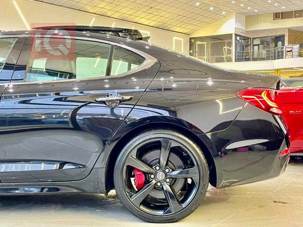 جێنسس G70
